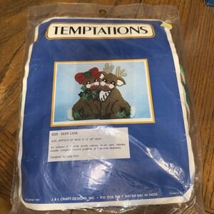 Temptations‎ 5225 Deer Love Plastic Canvas Needlework Kit 1995